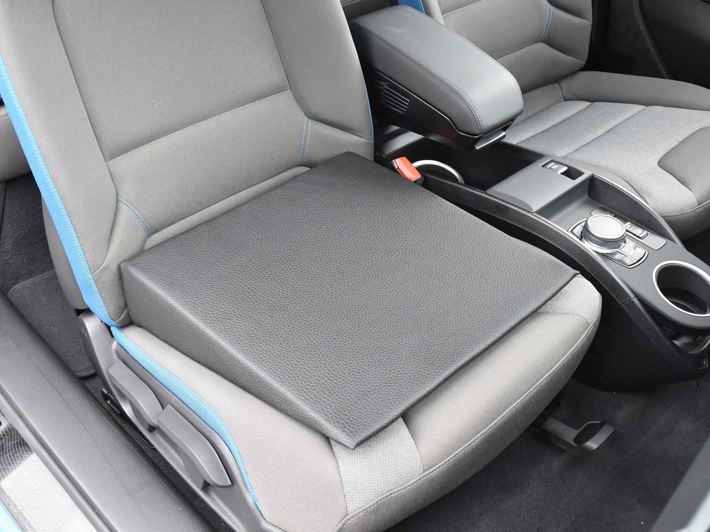 Wedge cushion TRAVELMAT® made of imitation leather